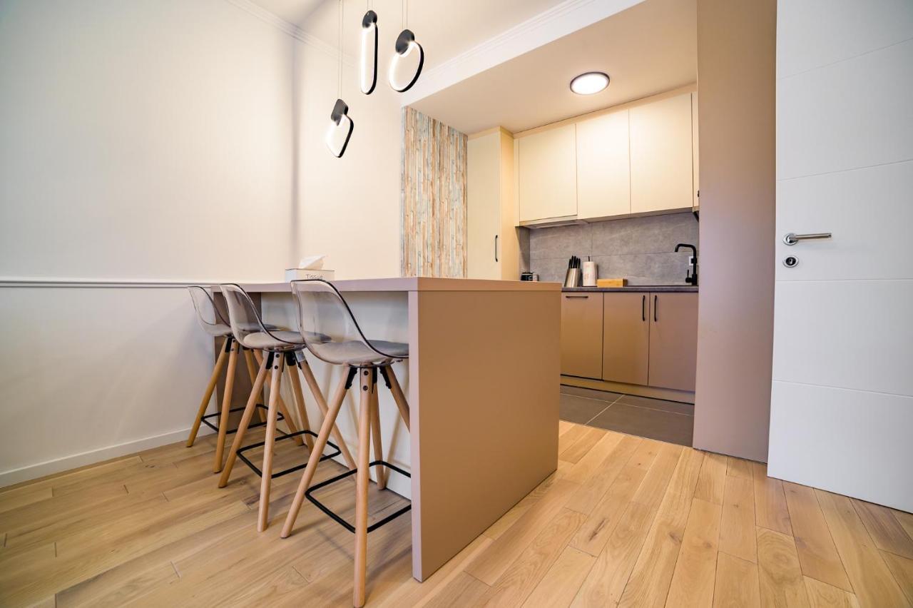 Apartman Epilux Tuzla Exterior photo